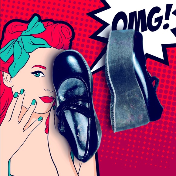 Delia’s x Dolls kill New Black Double Strap Mary Jane Platforms - Picture 2 of 11